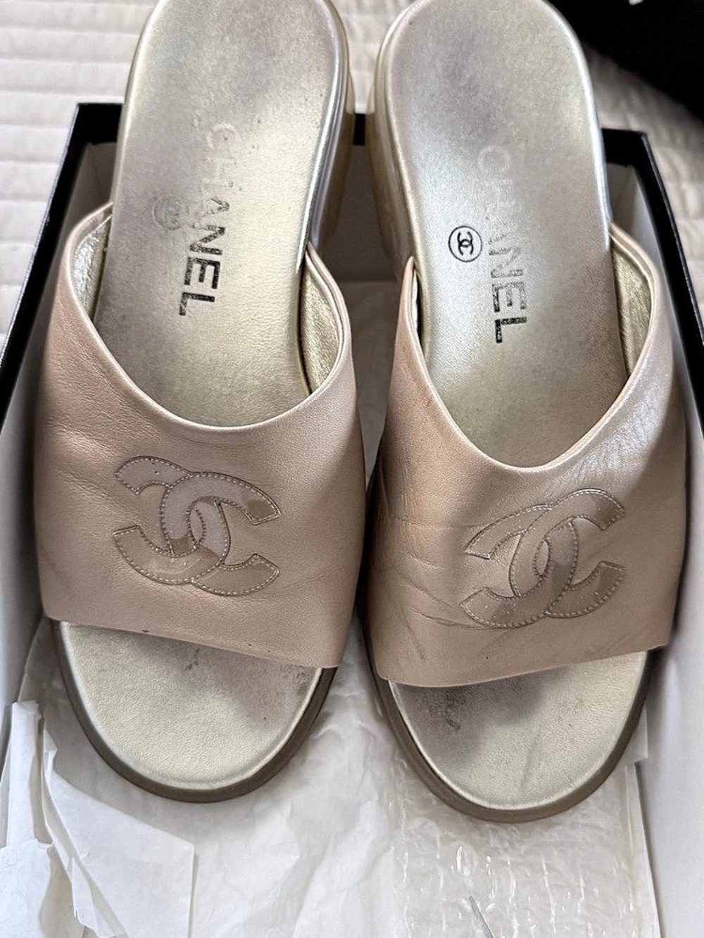 Chanel CC Logo Flat Mule Sandals Pink & White EU 36